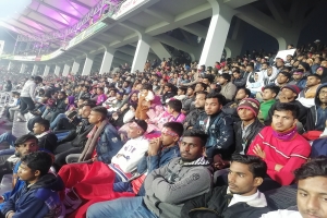 মাঠভর্তি দর্শক বুকভর্তি হতাশা নিয়ে ফিরছে ঘরে