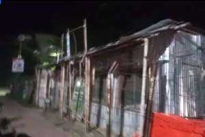 মধ্যরাতে অভিযান, রেলের জমি থেকে মসজিদ অপসারণের নির্দেশ ডিসির
