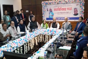 সরকারী কর্মকর্তা ও রাজনৈতিক নেতৃবৃন্দের সাথে প্রবাসীকল্যাণ প্রতিমন্ত্রীর মতবিনিমিয় 