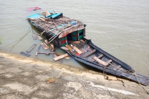 মধ্যনগরে নৌকাডুবিতে বৃদ্ধার মৃত্যু
