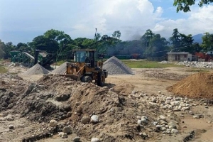 ভোলাগঞ্জে মাটির নিচে পুতে রাখা পাথর উদ্ধার