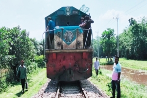 আড়াই ঘণ্টা পর সিলেটের সঙ্গে সারাদেশের রেল চালু