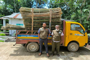 মাধবপুরে ৪০ হাজার টাকার চোরাই বাঁশসহ মিনি ট্রাক জব্দ মাধবপুরে ৪০ হাজার টাকার চোরাই বাঁশসহ মিনি ট্রাক জব্দ
