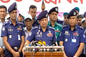কোনো ব্যক্তির অপকর্মের দায় পুলিশ বাহিনী নেবে না : আইজিপি