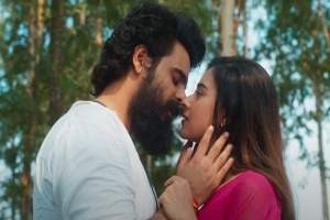 গানে গানে সিয়াম-বুবলীর রোমান্স