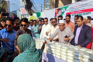 দেশনেত্রী বেগম খালেদা জিয়ার সুস্থতা কামনায় আম্বরখানায় দোয়া মাহফিল ও খাবার বিতরণ