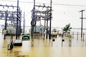 সিলেটে বন্যায় বিদ্যুৎহীন ১২ হাজার গ্রাহক