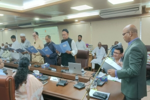 শপথ নিলেন আরো ৫ উপজেলার চেয়ারম্যান ও ভাইস চেয়ারম্যানরা