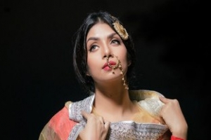 কুড়িতেই বুড়ি!
