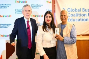 গ্লোবাল এডুকেশন ডিনারে ‘আনলক বিগ চেঞ্জ অ্যাওয়ার্ড’ পেলেন ড. মুহাম্মদ ইউনূস