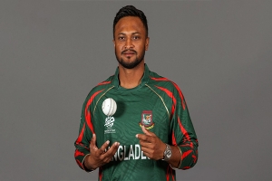 সাকিবকে রেখে পাকিস্তান সিরিজের দল