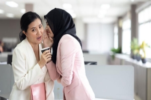 অফিসে পরচর্চা এড়াতে করনীয়