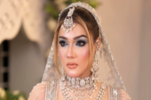 নতুন সংসারের ইঙ্গিত দিলেন মাহিয়া মাহি