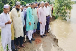  জকিগঞ্জে নদী ভাঙ্গন পরিদর্শন করলেন মাও. হুছামুদ্দীন চৌধুরী