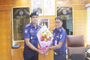 সুনামগঞ্জে নতুন পুলিশ সুপার হিসেবে দায়িত্ব নিলেন মোর্শেদ