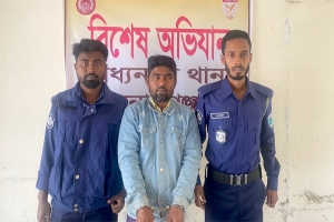 মধ্যনগরে শ্রমিকলীগের সভাপতি গ্রেফতার