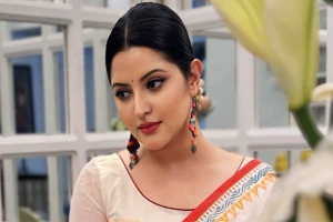 দায়িত্ব ও একাকীত্ব নিয়ে পরীমণি আবেগঘন পোস্ট