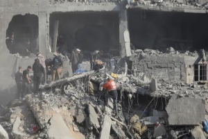 ইসরায়েলি হামলায় লেবাননে ৩১, গাজায় ১১ নিহত