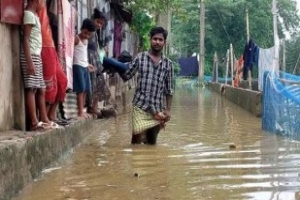 মৌলভীবাজারে ৩ লাখ মানুষ পানিবন্দী