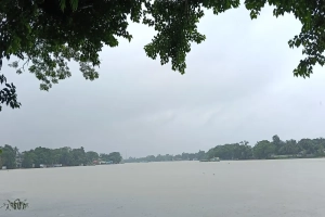 বিপৎসীমার ১৬ সেন্টিমিটার ওপরে সুরমা নদীর পানি বিপৎসীমার ১৬ সেন্টিমিটার ওপরে সুরমা নদীর পানি