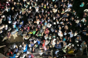 শাহজালাল (র.) এর মাজার প্রাঙ্গণে আগে কেউ এরকম করেন নি!