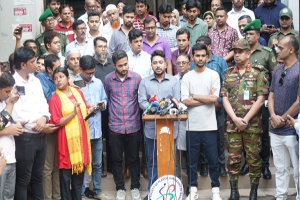 আন্দোলনে আহতদের জন্য জুলাই শহীদ স্মৃতি ফাউন্ডেশনের অর্থ সহায়তা প্রদান