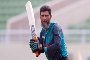 বিসিবির কেন্দ্রীয় চুক্তি থেকেরিয়াদের নাম প্রত্যাহার