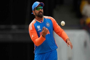 ওয়ানডে ও টেস্ট থেকে অবসর নিয়ে যা জানালেন রোহিত