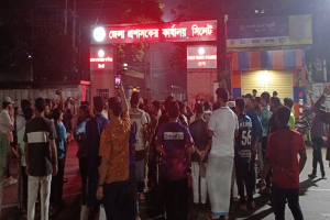 আওয়ামীলীগ নিষিদ্ধের দাবিতে মধ্যরাতে উত্তাল সিলেট