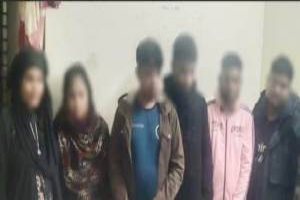 আবাসিক হোটেলে অনৈতিক কাজের অভিযোগে আটক ৬