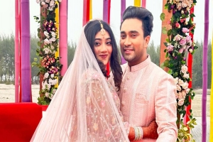 প্রকাশ্যে এলো জোভানের স্ত্রীর ছবি 