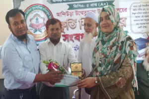 মাধবপুরে জিপিএ-৫ প্রাপ্ত কৃতি শিক্ষার্থীদের সংবর্ধনা