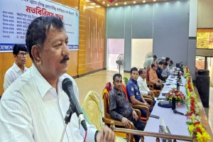 হাওরাঞ্চলে বিদ্যালয় ভবনের মান নিয়ে উপদেষ্টার ক্ষোভ