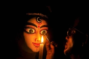 আজ মহালয়া, পিতৃপক্ষ শেষে দেবীপক্ষের সূচনা