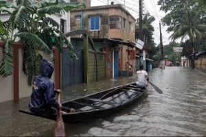 সুনামগঞ্জে মোমবাতি ও শুকনা খাবারের দাম আকাশছোঁয়া