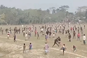 শান্তিগঞ্জে শিরনি নিয়ে সংঘর্ষ, অর্ধশতাধিক আহত