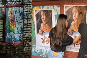 তনুর গ্রাফিতির ওপর মেহজাবীনের পোস্টার, ফেসবুকজুড়ে সমালোচনা