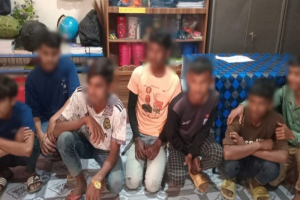 বানিয়াচংয়ে জাল ভোট দেয়ার চেষ্টাকালে ৭ কিশোর আটক