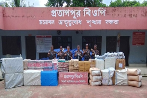  গোয়াইনঘাট সীমান্তে কোটি টাকার চোরাই পণ্য জব্দ