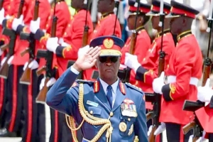 হেলিকপ্টার বিধ্বস্ত, কেনিয়ার সামরিক বাহিনী প্রধানসহ নিহত ১০