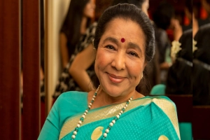 কিংবদন্তি সংগীতশিল্পী আশা ভোসলে আর নেই